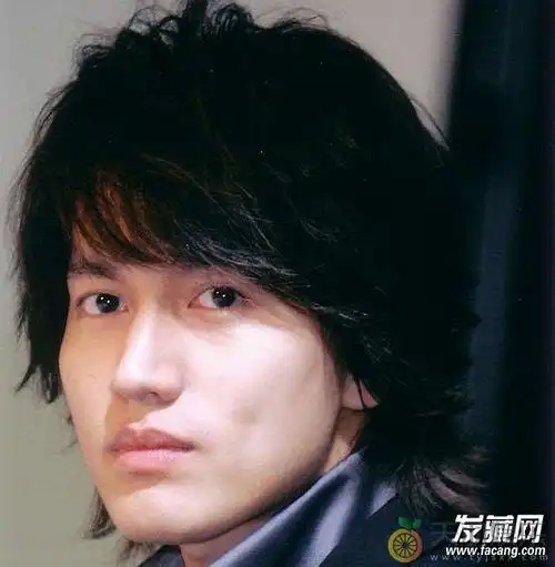 发型发型图片娱乐圈10大男星都有一头迷人长发